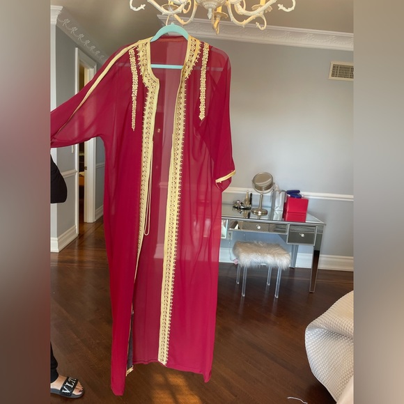 Dresses - Picture 6 of 6